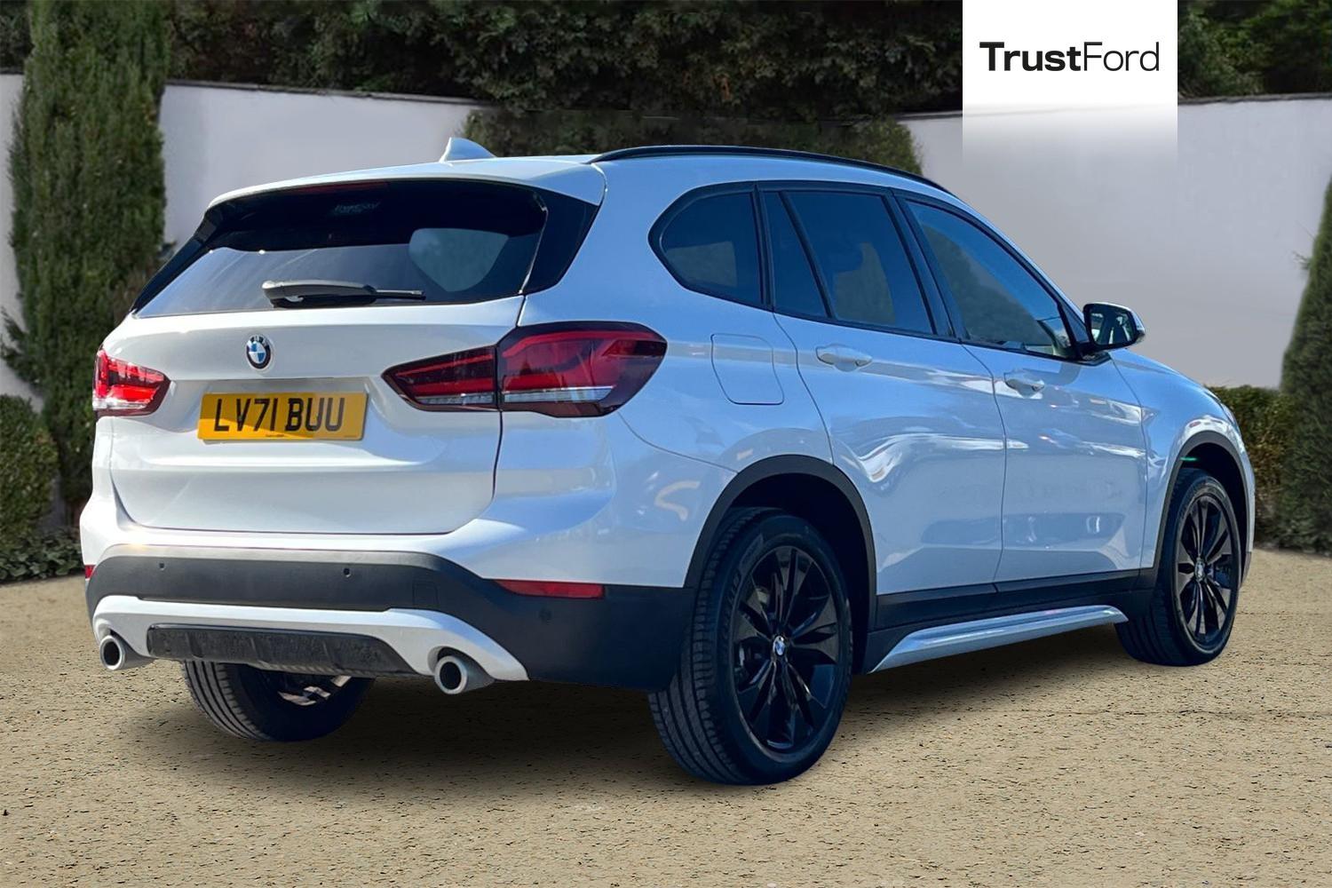 BMW X1 Photo 3