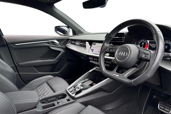 AUDI S3 Photo 6