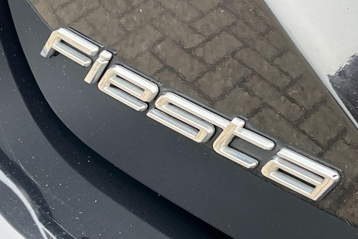 Ford Fiesta Photo 39