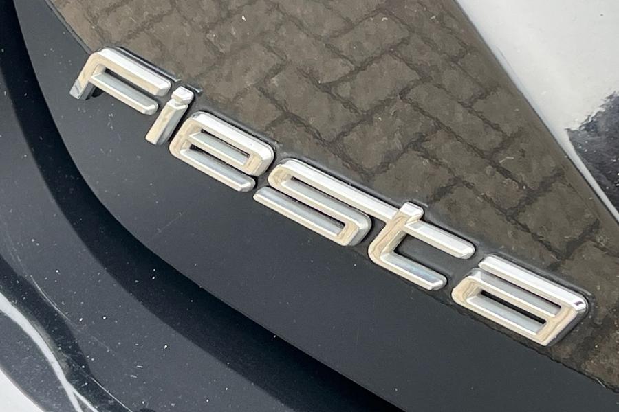 Ford Fiesta Photo autoimg-e75451b81488c0a97f0d04c9aaae4b77f2729b32.jpg