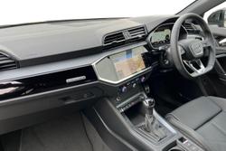 AUDI Q3 Photo 2