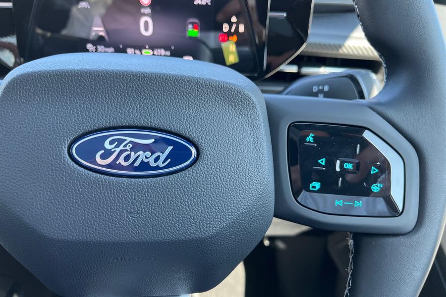 Ford Capri Photo autoimg-e7563ba9a33a0b1ca3ee23370e98ef189846a3e6.jpg