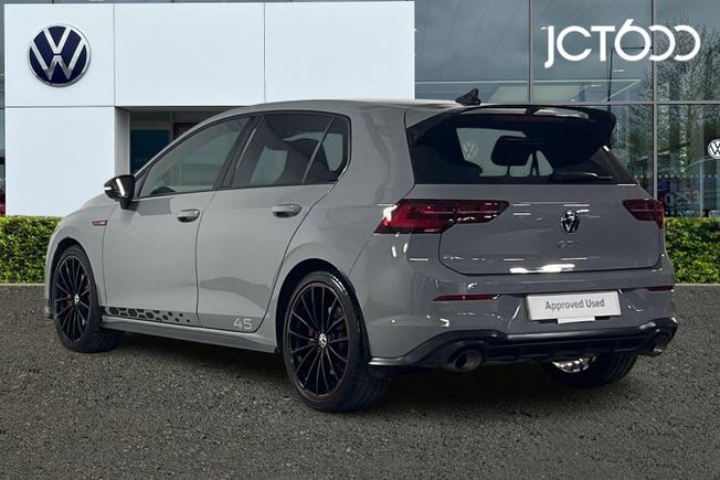 VOLKSWAGEN Golf Photo 3