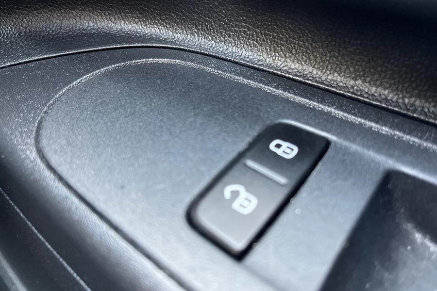Volkswagen UP Photo autoimg-e7601a263486953dfce86944465ebb51a90f7895.jpg
