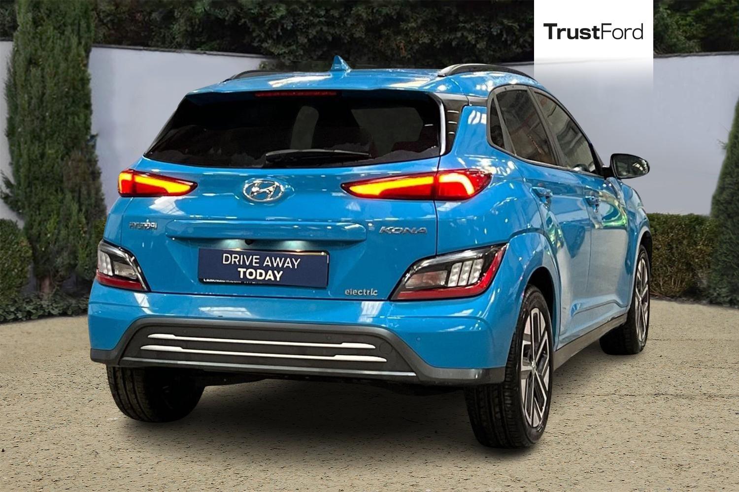Hyundai KONA Photo 3