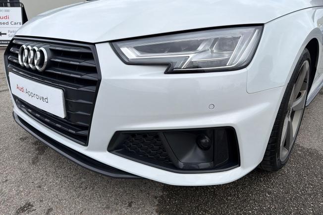 AUDI A4 Avant Photo 30