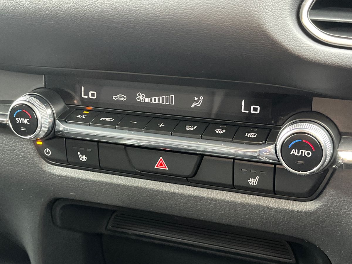 Mazda CX-30 Photo 12