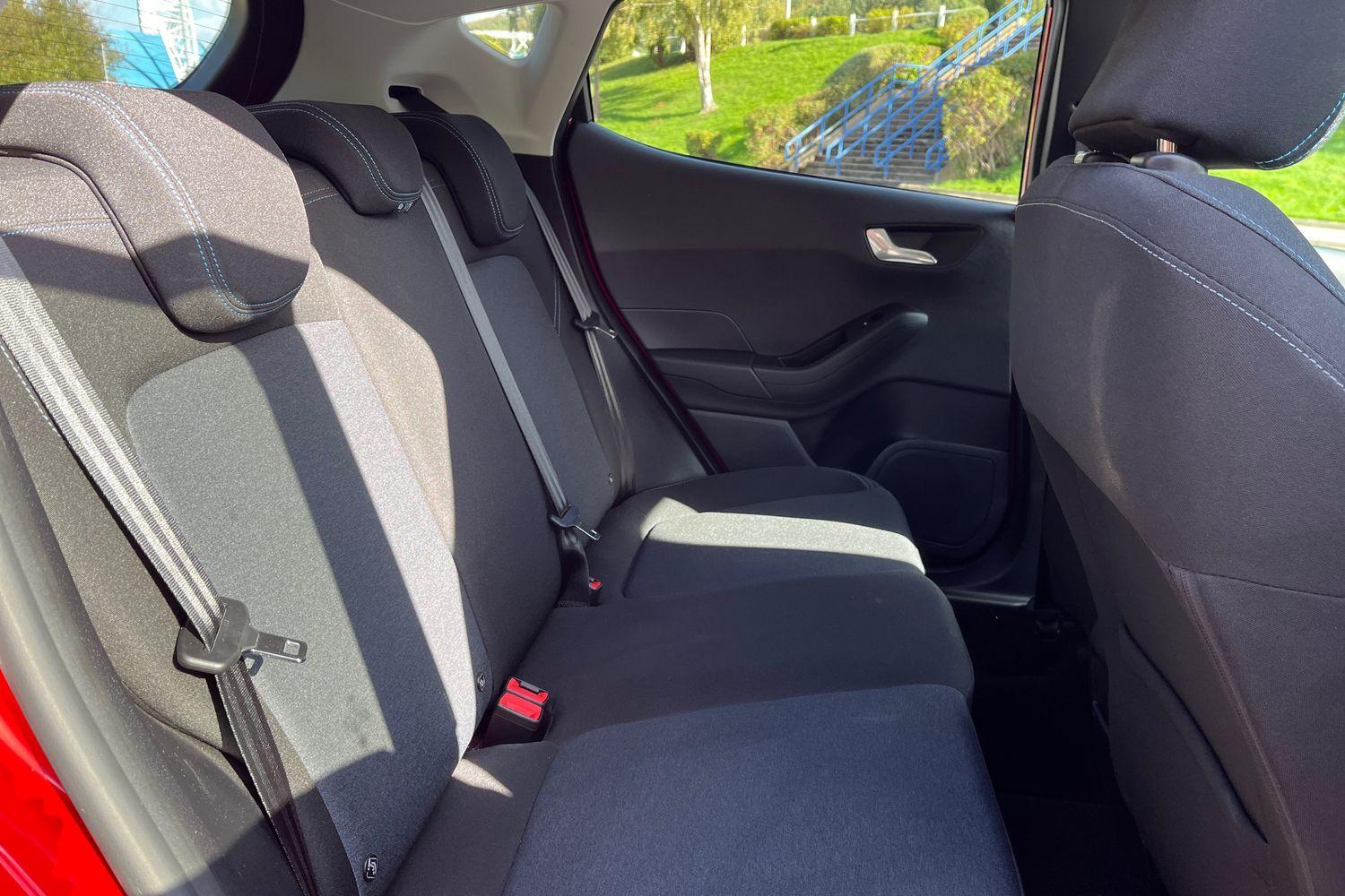 Ford Fiesta Photo 36