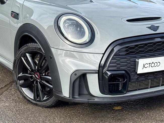 MINI Hatch Photo 19