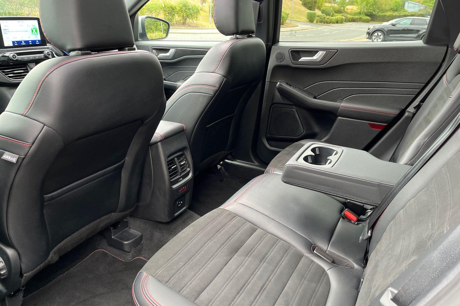 Ford Kuga Photo 35