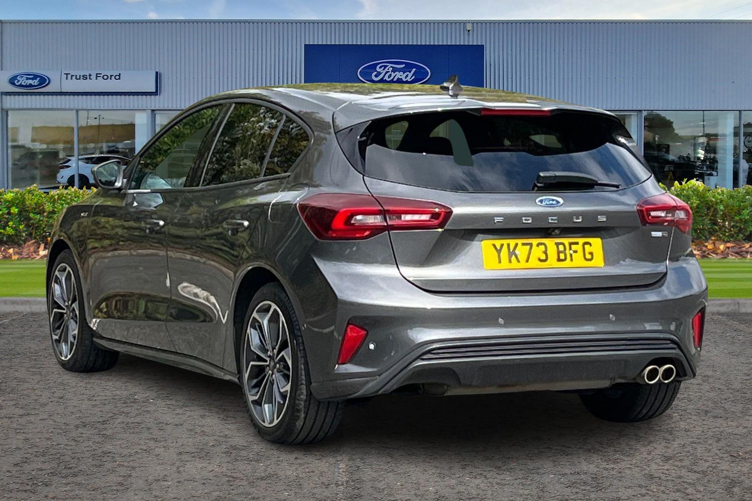 Ford Focus Photo 1