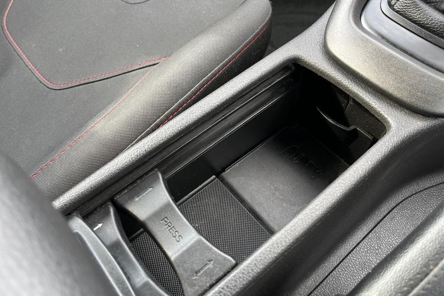 Ford FOCUS Photo autoimg-e76de6c9692e9b6b2414769fbf2c77545316ed98.jpg