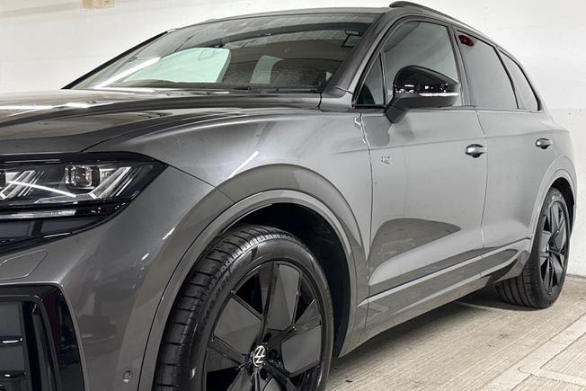 VOLKSWAGEN Touareg Photo 40