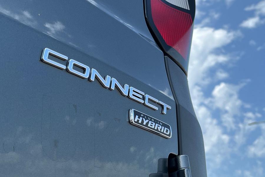 Ford TRANSIT CONNECT Photo autoimg-e7755e84318b4fa83447b6e86e89b17bac06ed7b.jpg