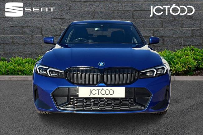 BMW 3 Series Photo 8