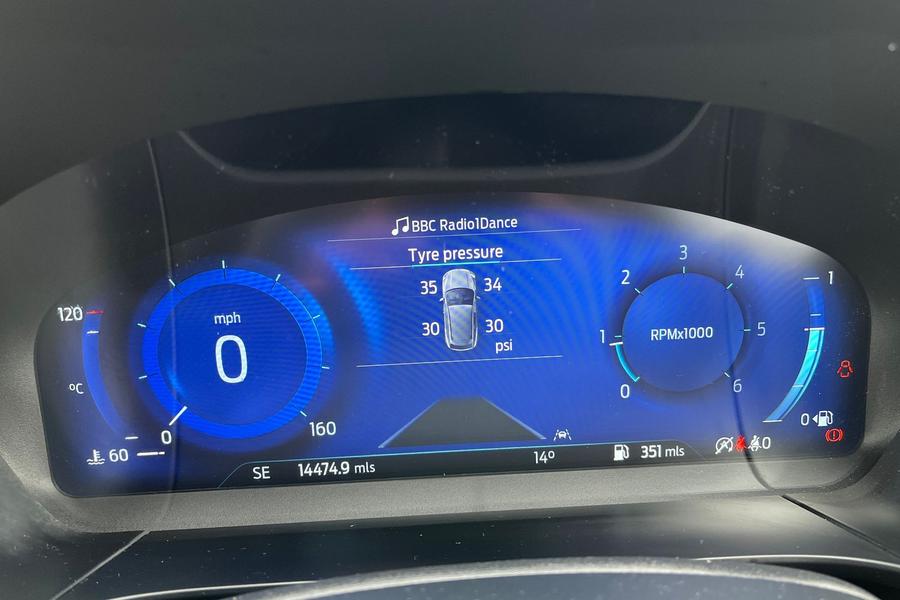 Ford KUGA Photo autoimg-e7790af7f876cf8d18e9efbeb9a453fc7312db9a.jpg