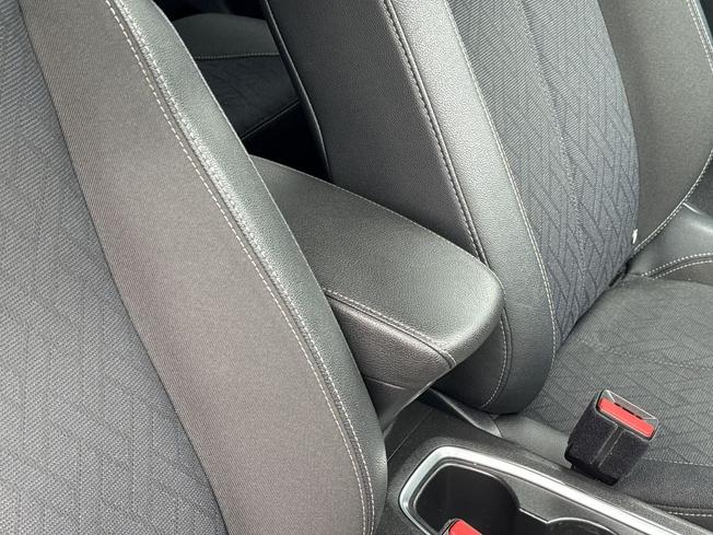 VAUXHALL Corsa Photo 49