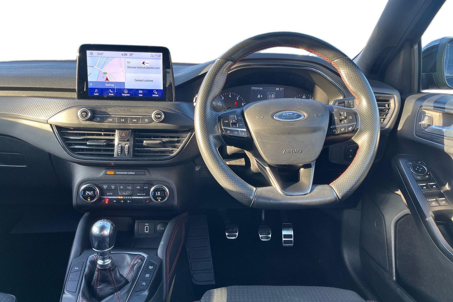 Ford FOCUS Photo 10