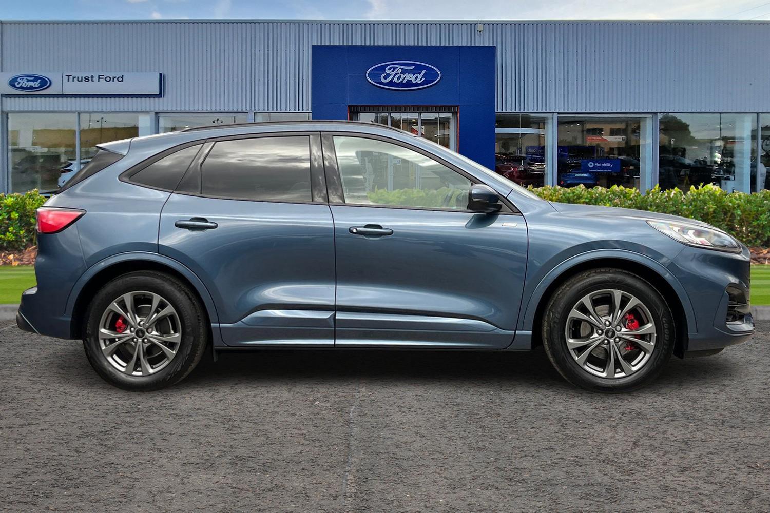 Ford Kuga Photo 2