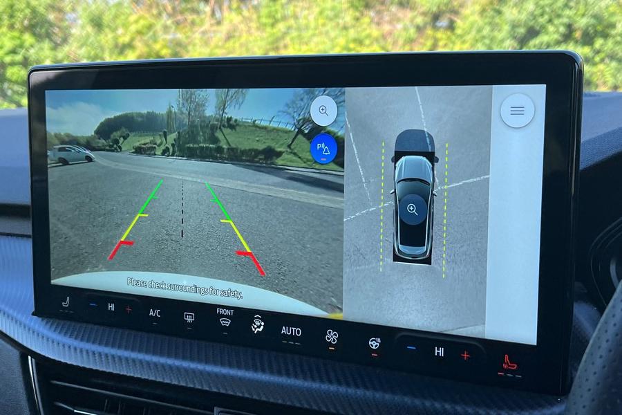 Ford KUGA Photo autoimg-e7806b82a66b81bedfd047a07e56f509b268fc3a.jpg