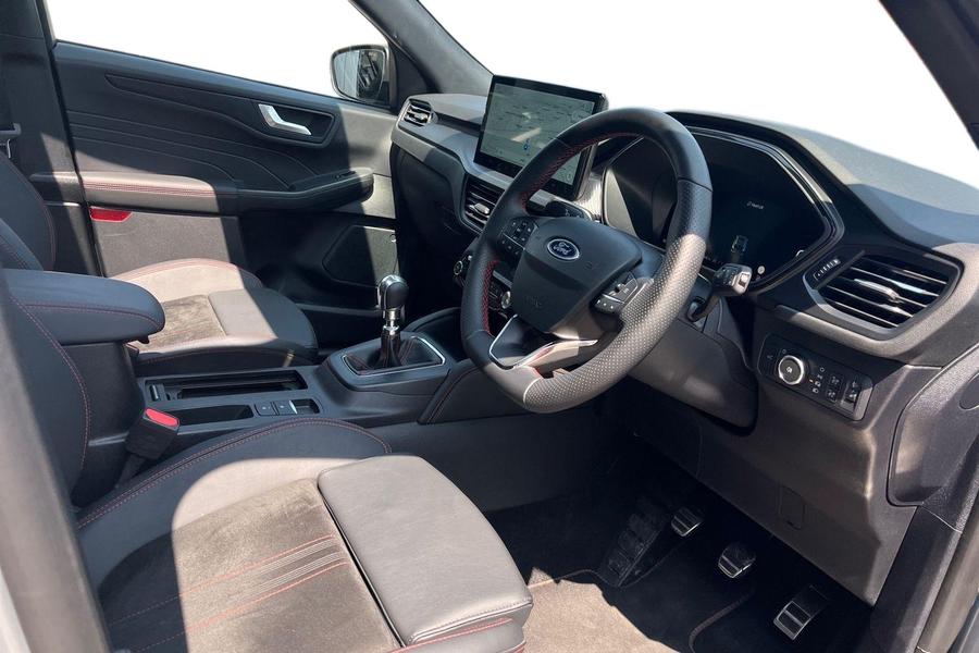 Ford Kuga Photo autoimg-e7817307fe5e741a5869d1effba60a5a7a64f7c5.jpg