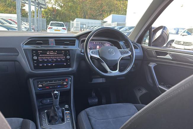 VOLKSWAGEN Tiguan Photo 42