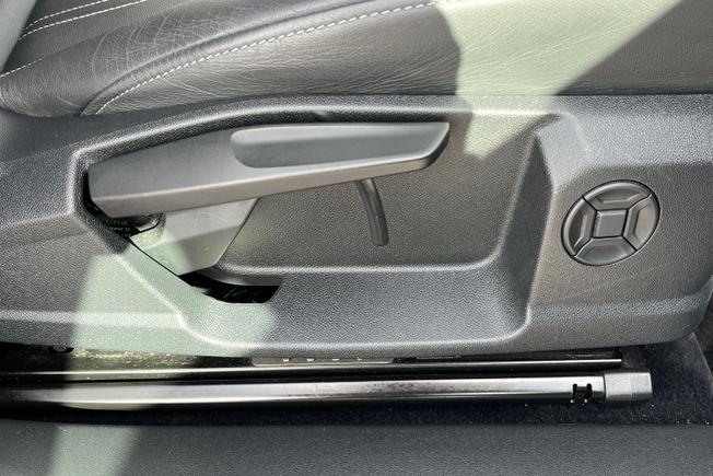 AUDI Q4 e-tron Photo 54