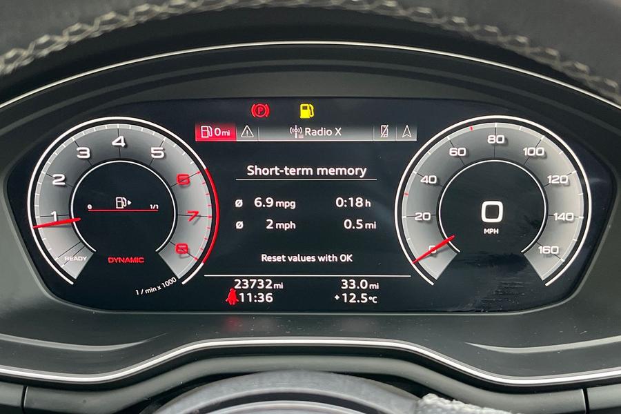 Audi A4 Photo autoimg-e787aeeab28ac793781bd0d50805f81cf49f6de8.jpg