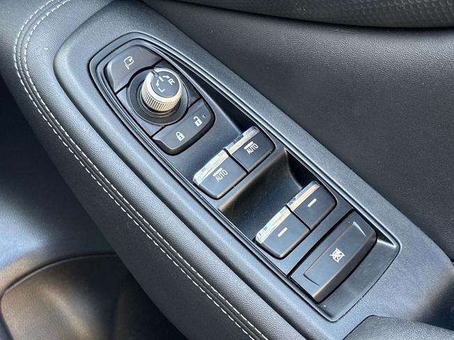 SUBARU Forester Photo 50