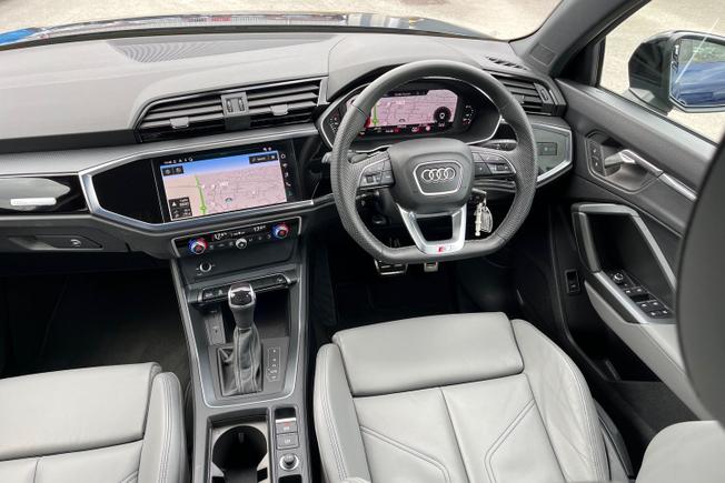 AUDI Q3 Photo 57