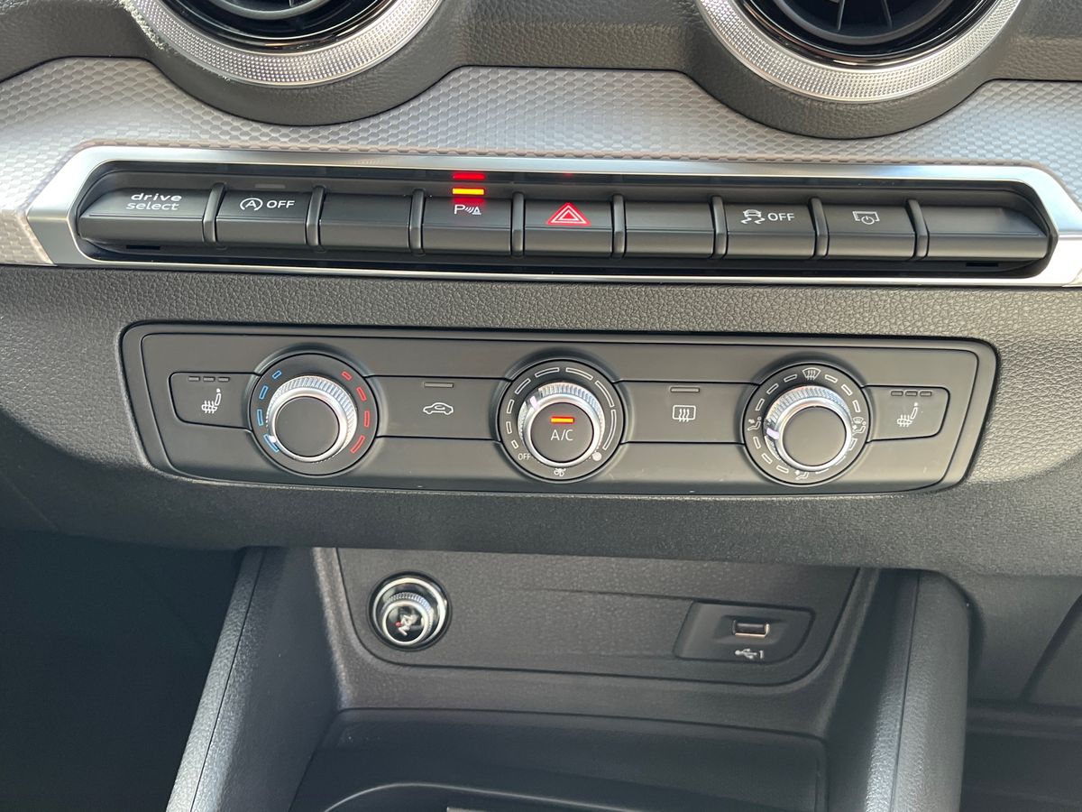 Audi Q2 Photo 12