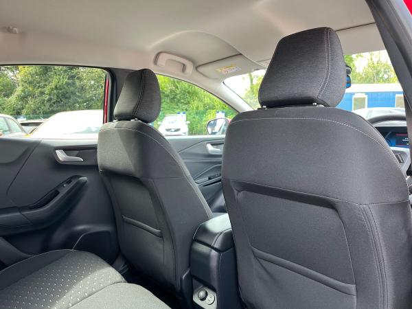 Ford Puma Photo autoimg-e78e8bacba18357fffda9c7d3a4c59d6cc3dd946.jpg