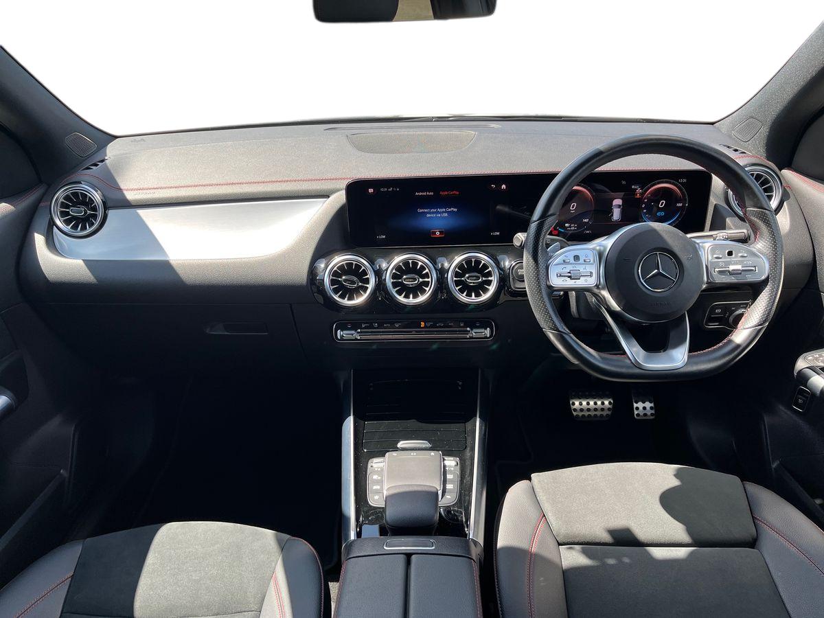 Mercedes-Benz EQA Photo 9