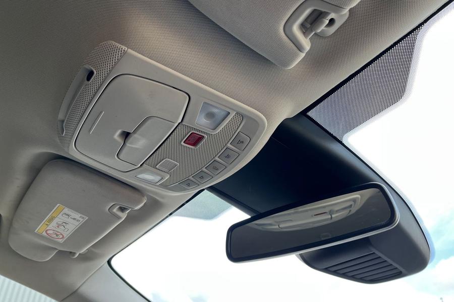Ford S-Max Photo autoimg-e78fd5b34d7ebe649eacb18834d6f169fb16a338.jpg