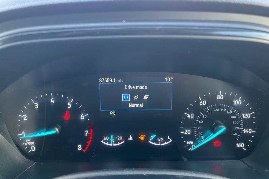 Ford FOCUS Photo autoimg-e7983c035993f3b36734184b5f36f06bb8123a4f.jpg