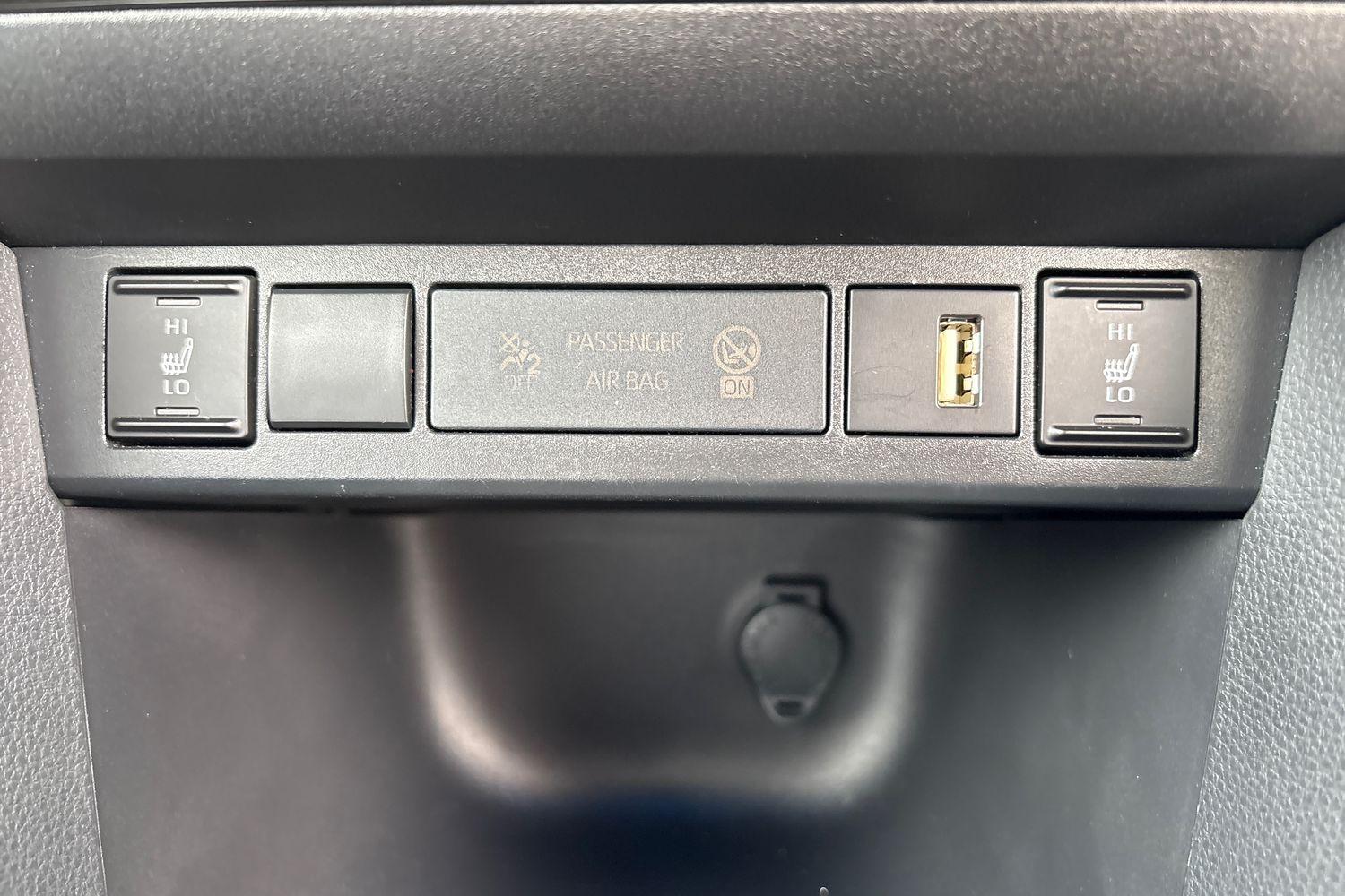 Toyota YARIS CROSS Photo 23