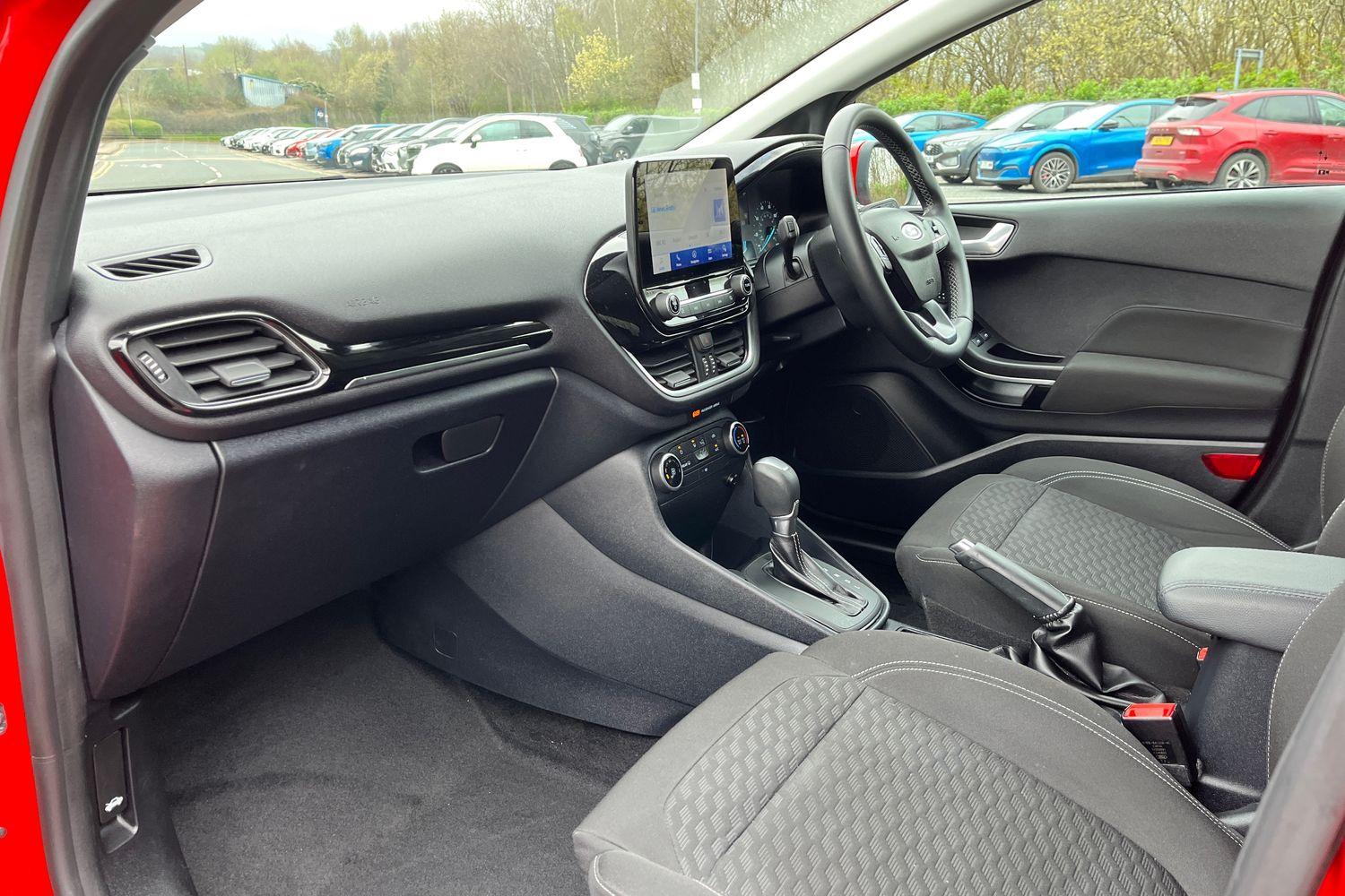 Ford FIESTA Photo 17