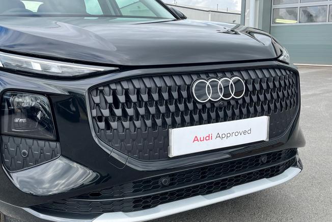 AUDI Q3 Photo 23