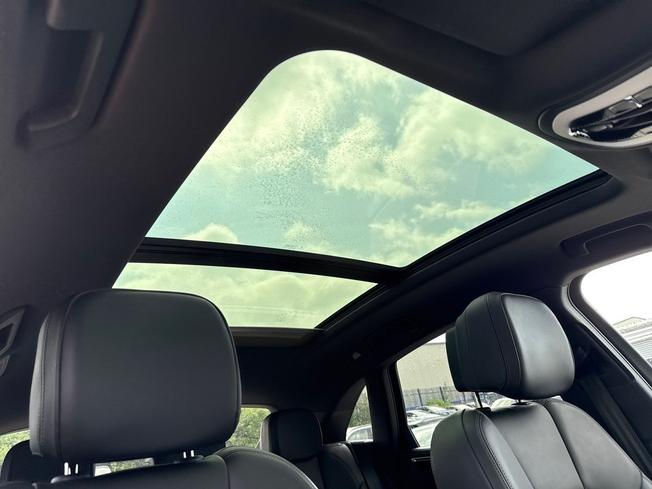 PORSCHE Macan Photo 33