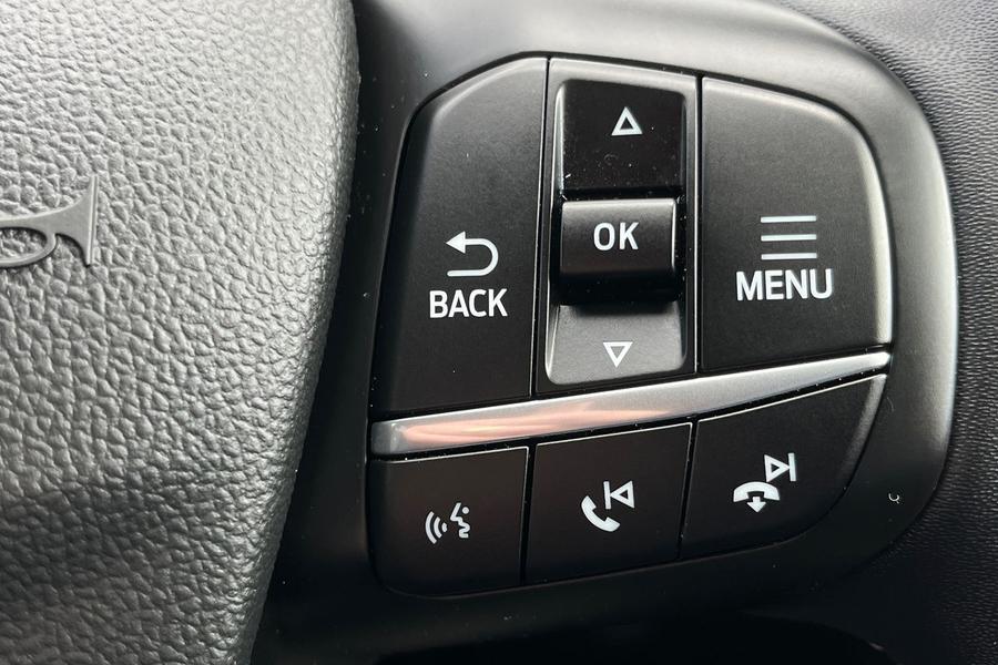 Ford Kuga Photo autoimg-e7a856bb9b025d6eb0b6391b83c26b0325a74083.jpg