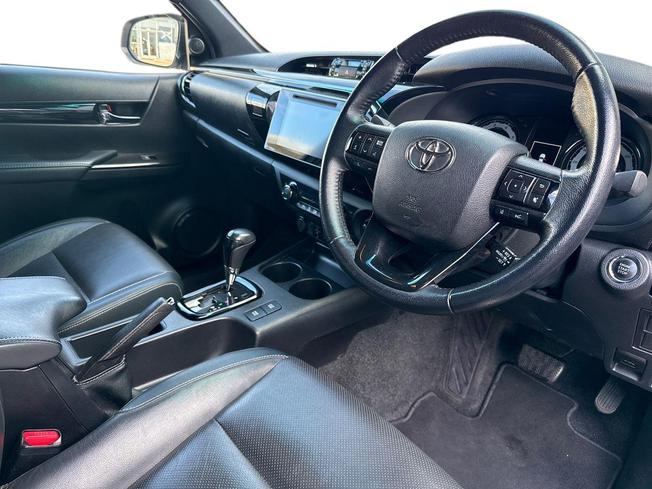 Toyota Hilux Photo 6