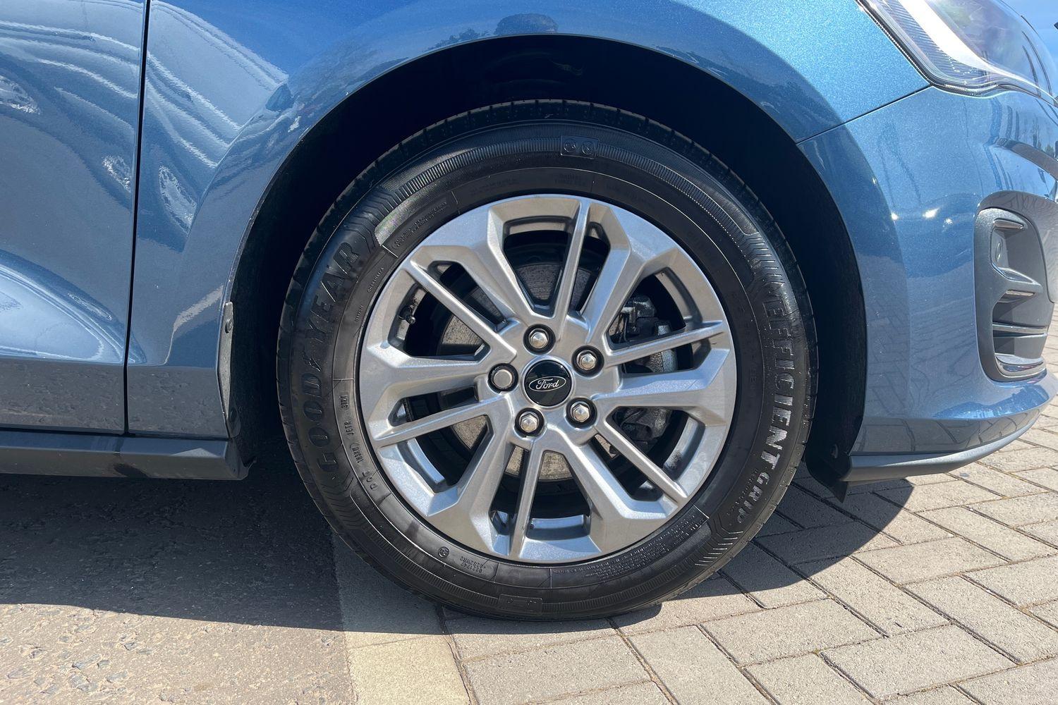 Ford Focus Photo 7