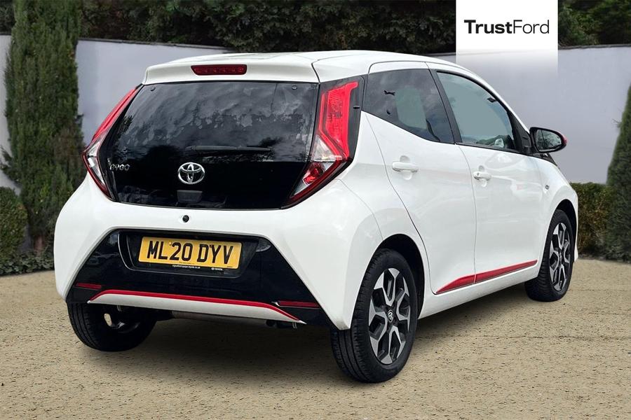 Toyota Aygo Photo autoimg-e7af91df4296b893f11f7f1515b6f56c0a05d401.jpg