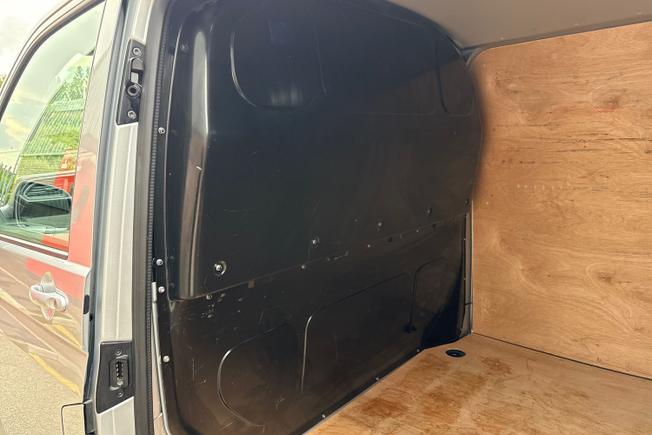 Volkswagen Transporter Photo 24