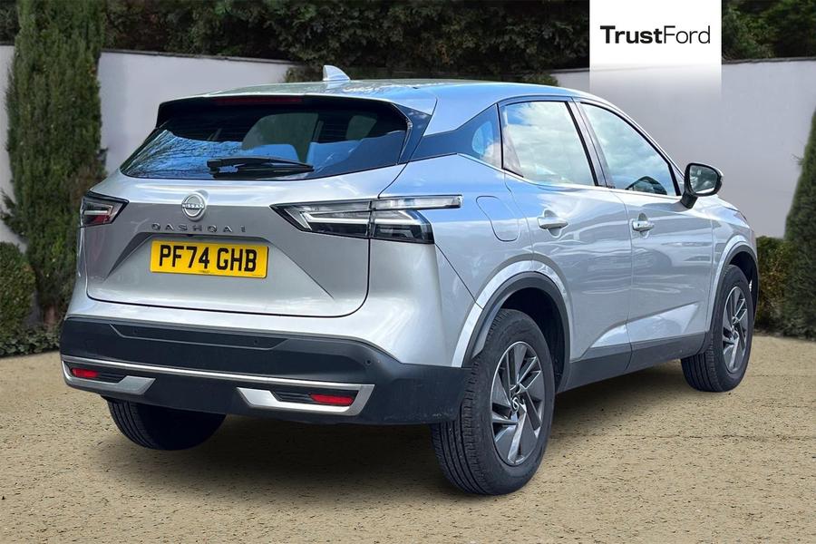 Nissan Qashqai Photo autoimg-e7b7257cc7f4443395489c80230d6244ca7c68ce.jpg