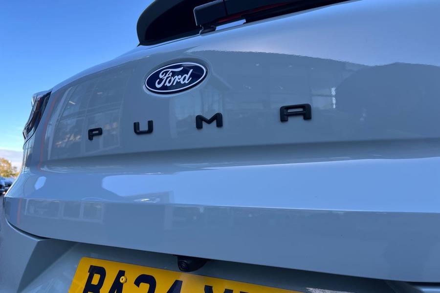 Ford PUMA Photo autoimg-e7b7266b43bb739de042595b4378cd427b1562e9.jpg