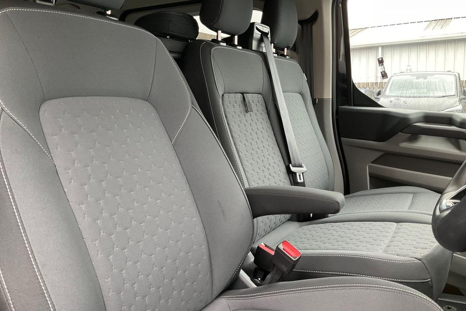 Used FORD TOURNEO CUSTOM EA25ZWE 35