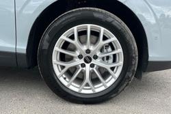 Audi  Q3 SUV Photo 5