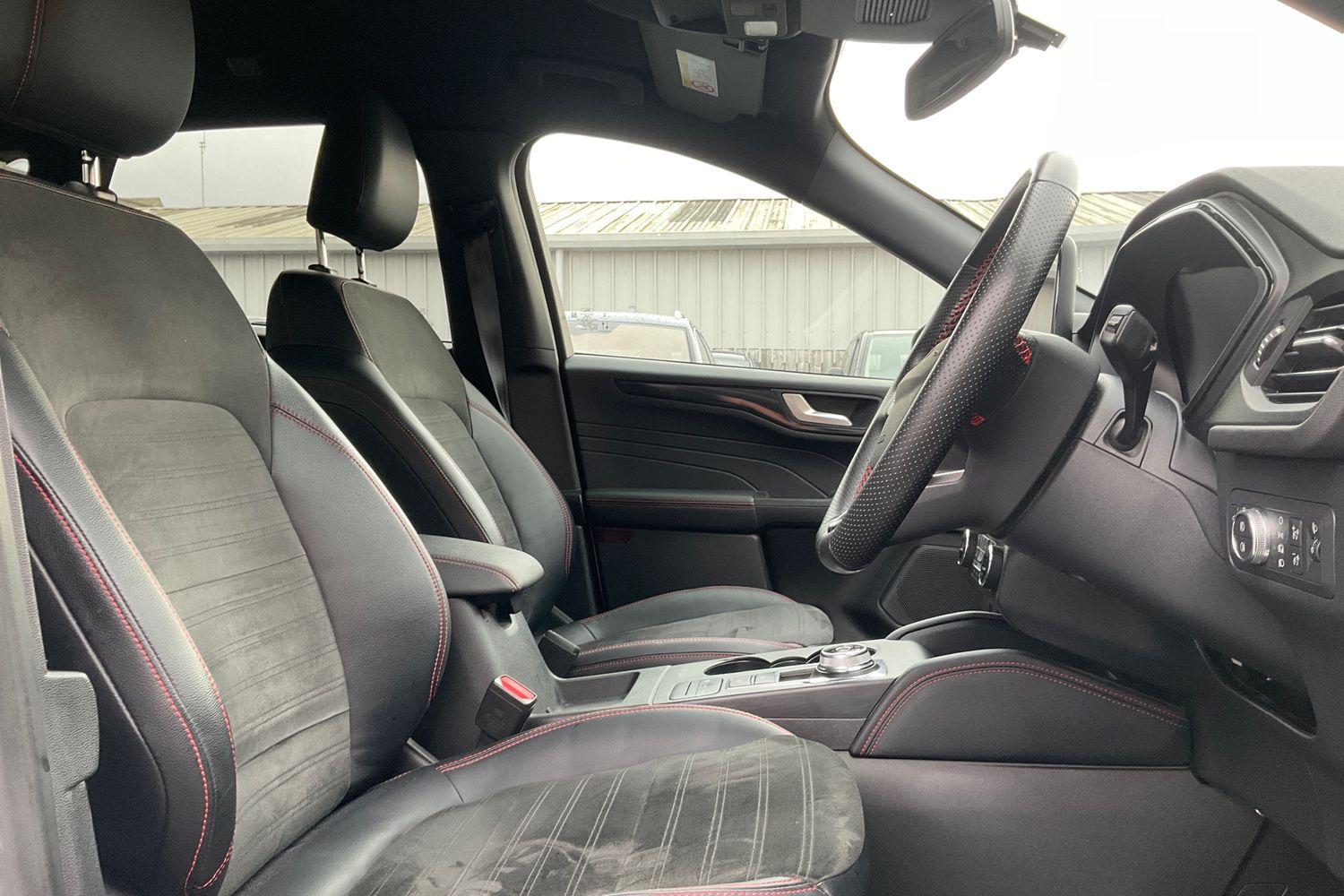 Ford KUGA Photo 16