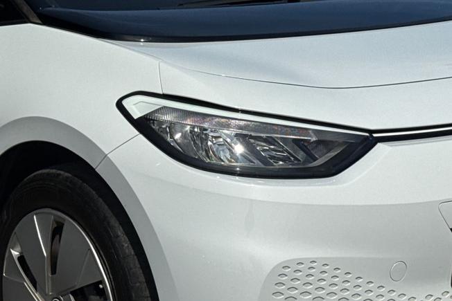 VOLKSWAGEN ID.3 Photo 19